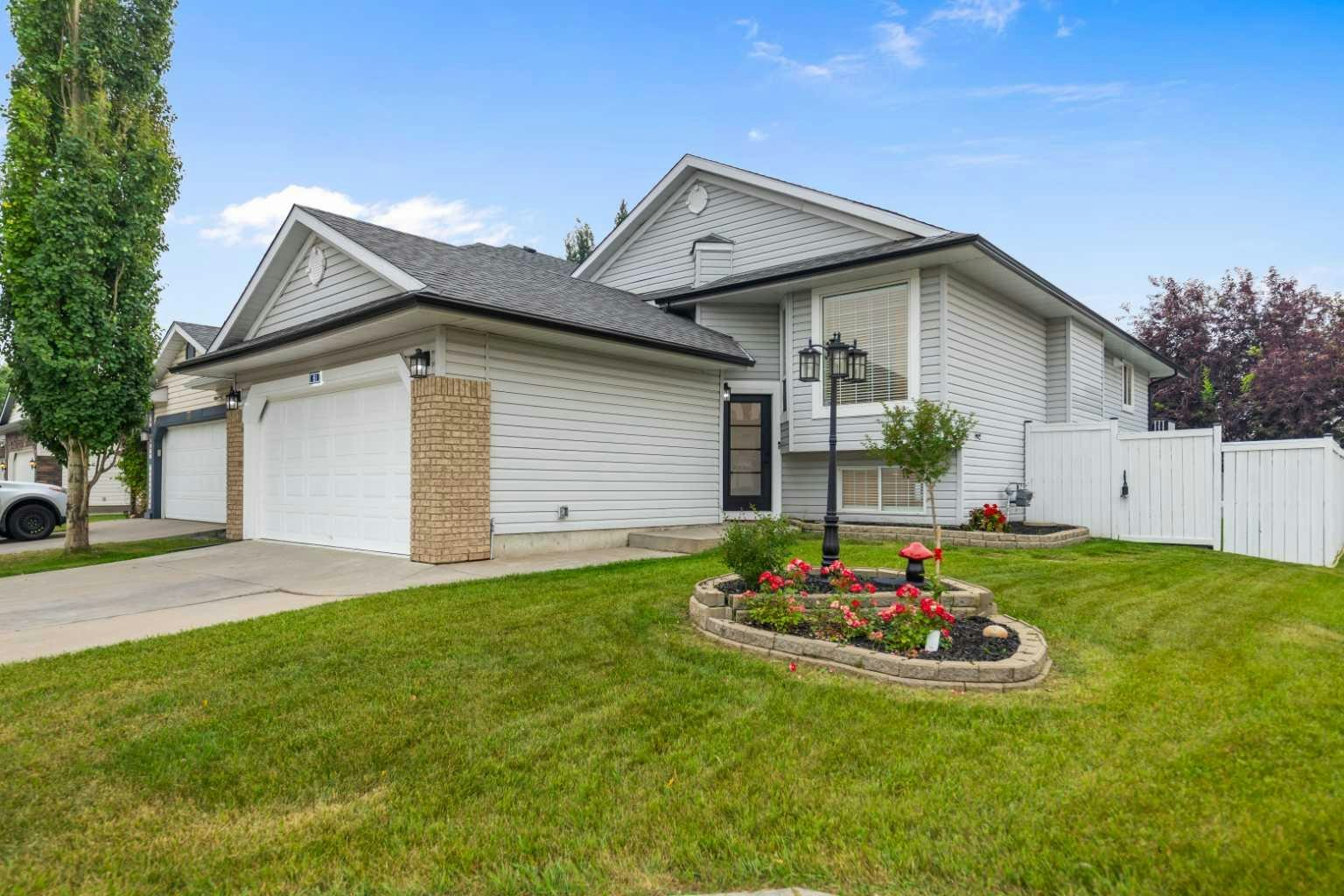 81 Coventry Circle NE, Calgary, AB, T3K 4Y8