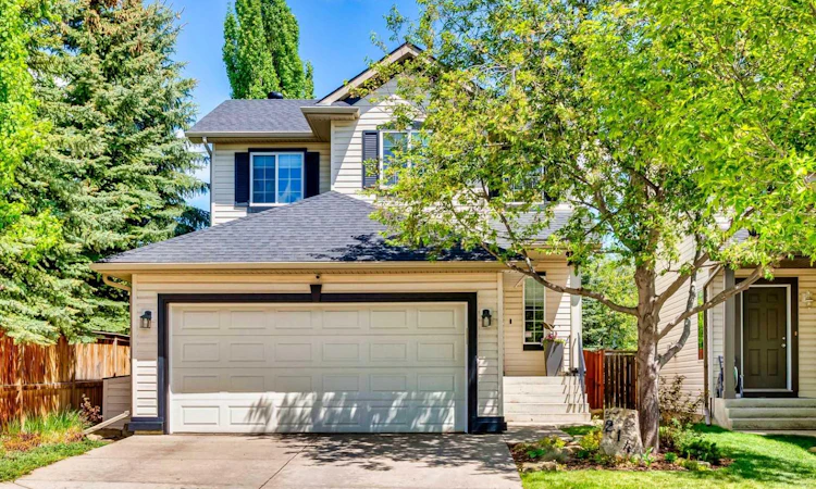 214 Tuscany Ravine Road NW