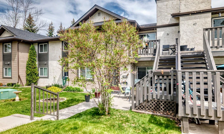 51 Cedar Springs Gardens SW
