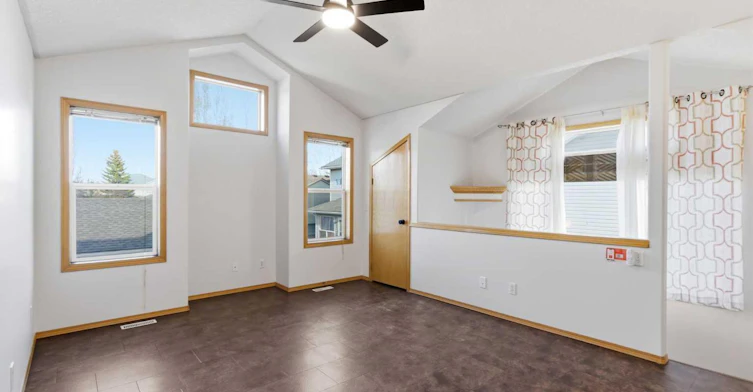 68 Silver Springs Way, Airdrie, AB, T4B 2R6 - 2