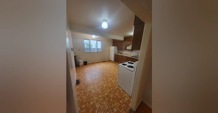 941 16 Street S, Lethbridge, AB, T1J 3C1 - 4