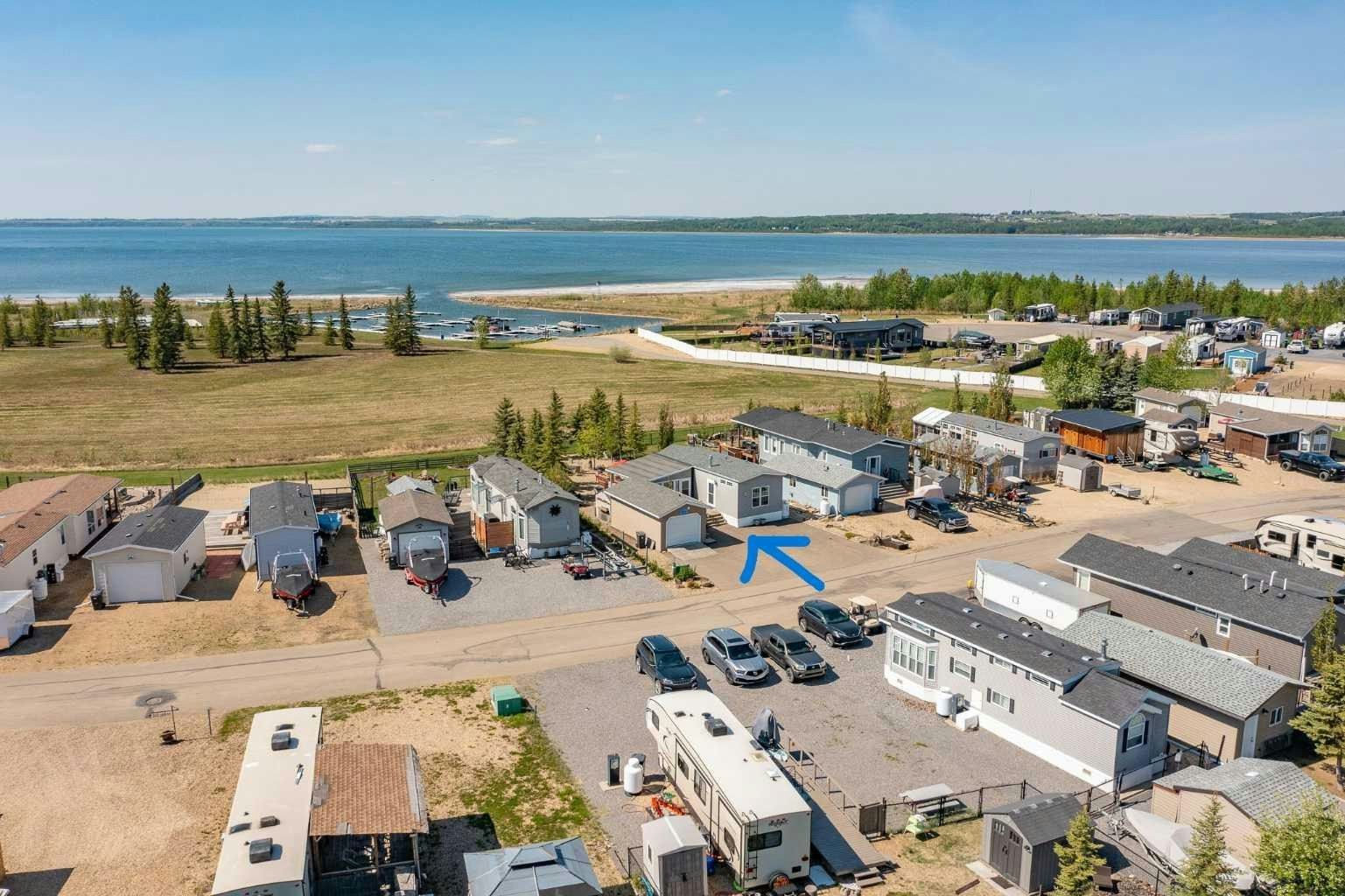 212-10046 Township Road 422, Rural Ponoka County, AB, T4J 1V9