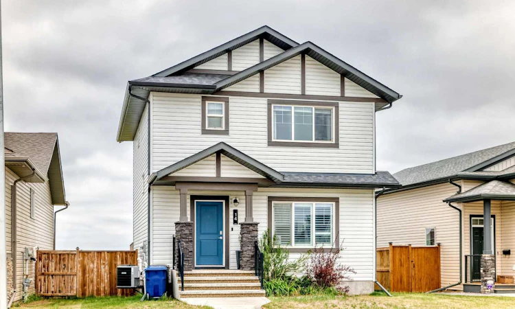 14 Aurora Boulevard