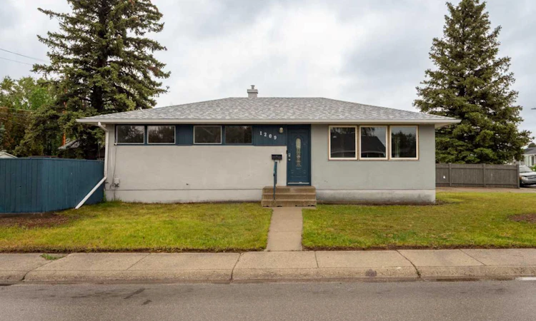1209 31a Street