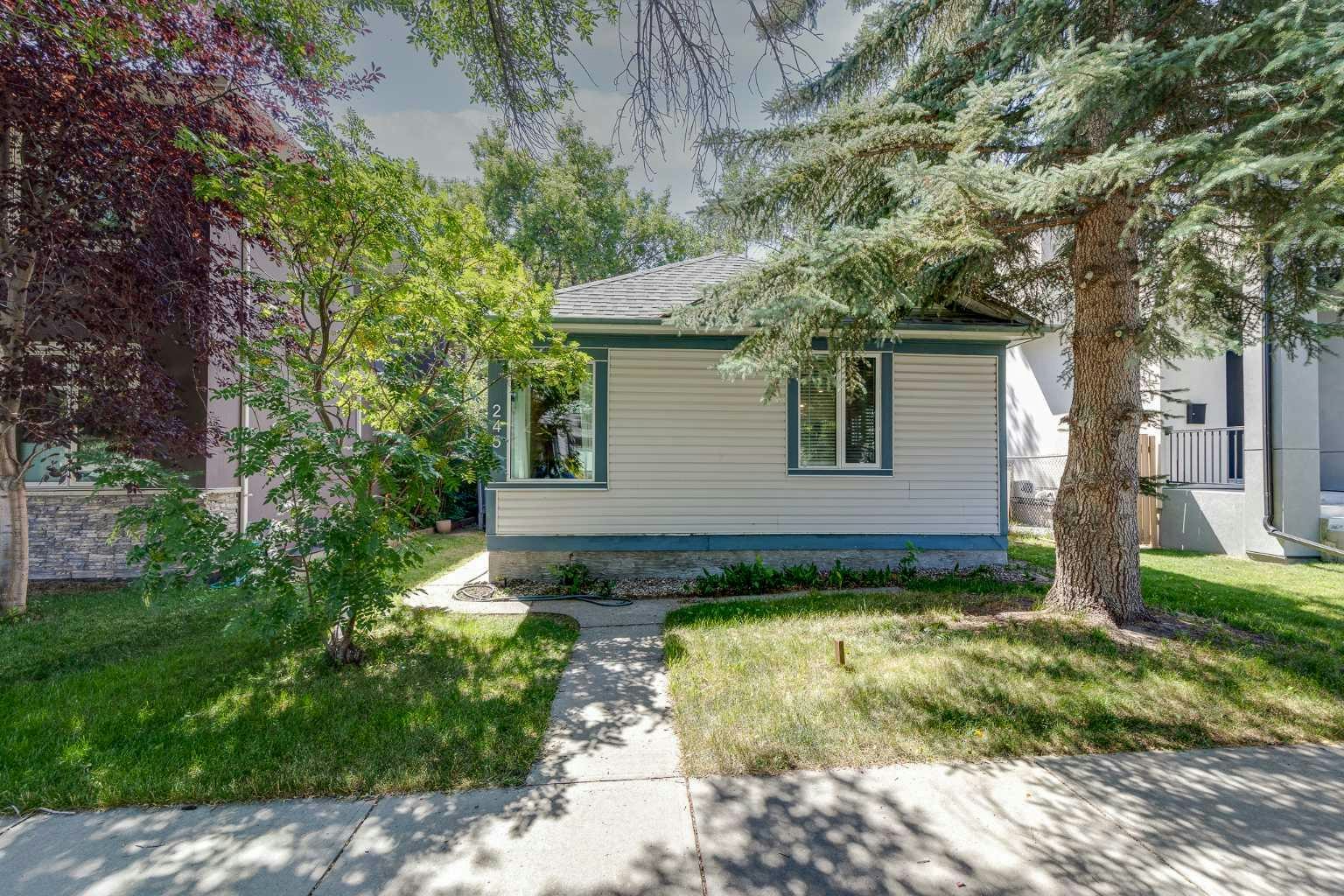 245 21 Avenue NW, Calgary, AB, T2M 1J4