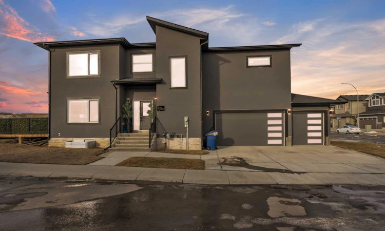 97 Baysprings Gardens SW