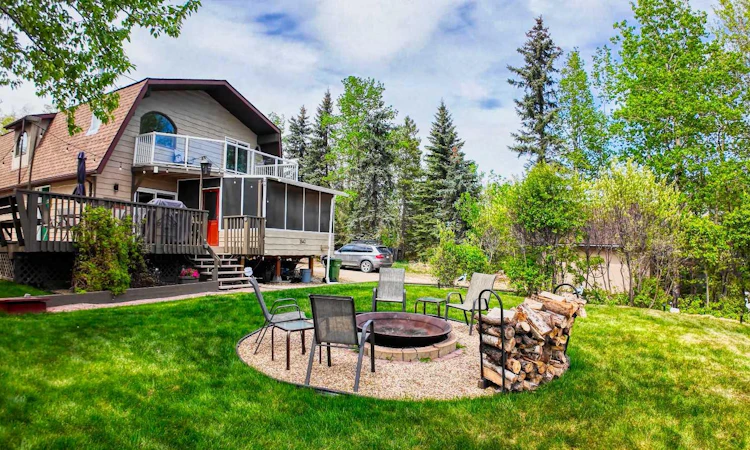 20 Lakeshore Drive