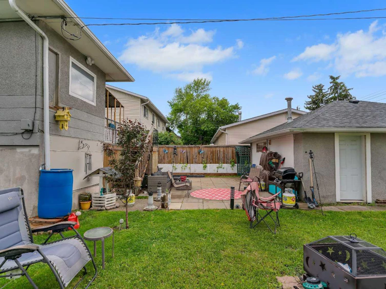 7621 23 Street SE, Calgary, AB, T2C 0Y2 - 31