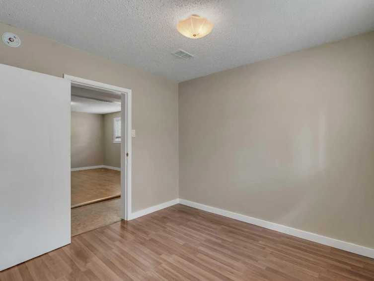 7621 23 Street SE, Calgary, AB, T2C 0Y2 - 22