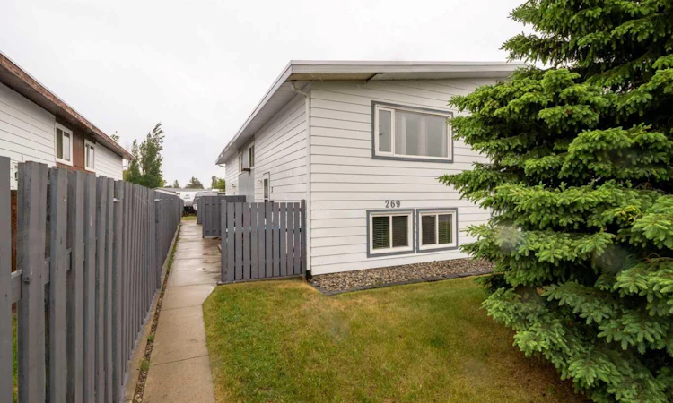 3-269 Laval Boulevard W