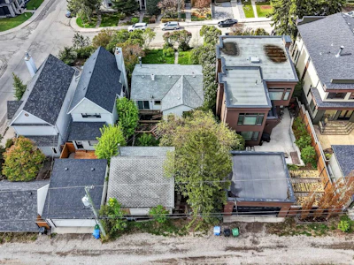 2006 30 Avenue SW - 5
