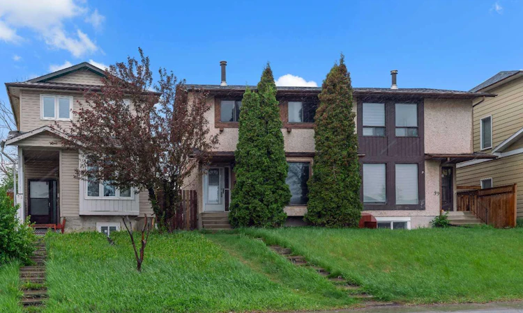 37 Templeby Way NE