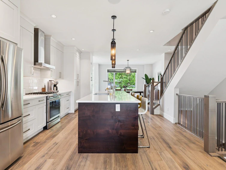4803 19 Avenue NW, Calgary, AB, T3B 0X6 - 13