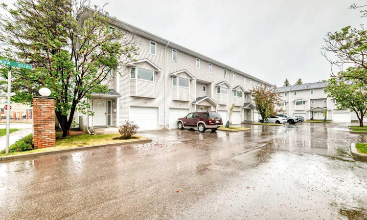 4 Glenbrook Villas SW