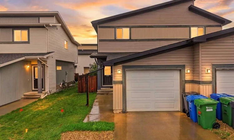 3 Greenhouse Place
