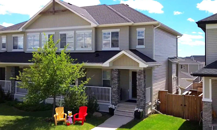 320 Rainbow Falls Green
