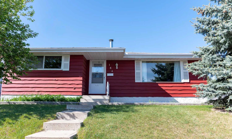 164 Huntford Road NE