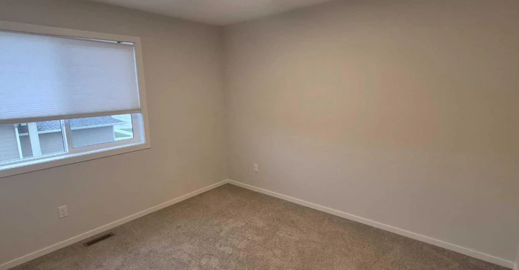 3-594 Aquitania Boulevard W, Lethbridge, AB, T1J 5X4 - 11