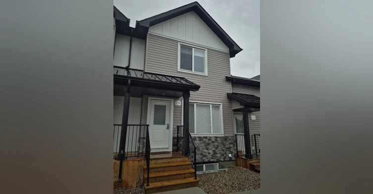 3-594 Aquitania Boulevard W, Lethbridge, AB, T1J 5X4
