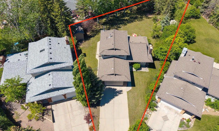 243 Silvergrove Place NW