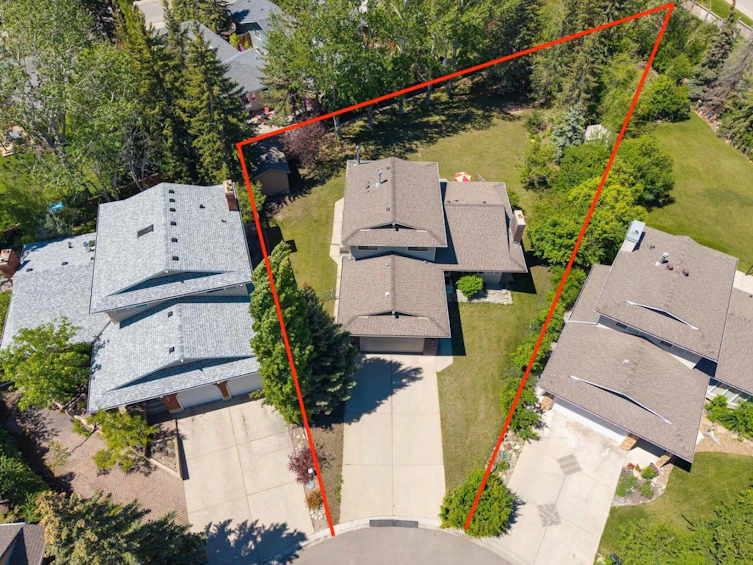 243 Silvergrove Place NW, Calgary, AB, T3B 4T5