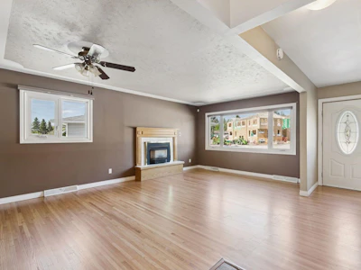 8028 5 Street SW - 3