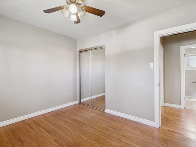8028 5 Street SW, Calgary, AB, T2V 1C5 - 12