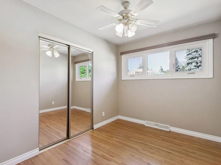 8028 5 Street SW, Calgary, AB, T2V 1C5 - 10