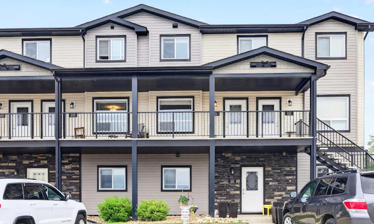 111-81 Willow Road