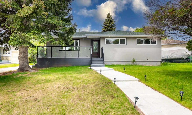 45 Westover Drive SW