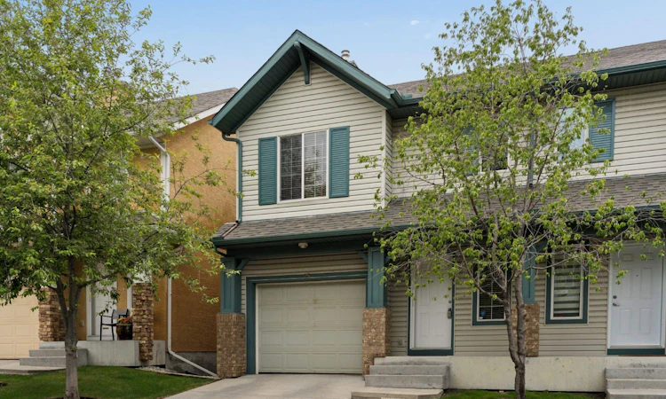 25 Hidden Creek Rise NW