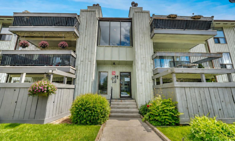 322-10120 Brookpark Boulevard SW
