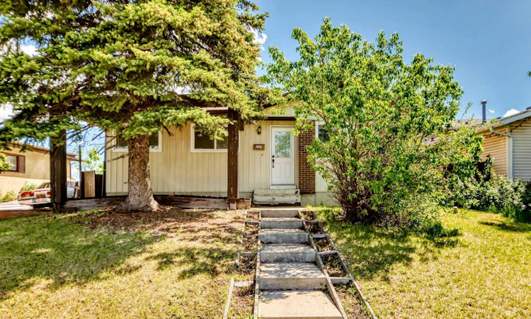 3224 Rundlelawn Road NE