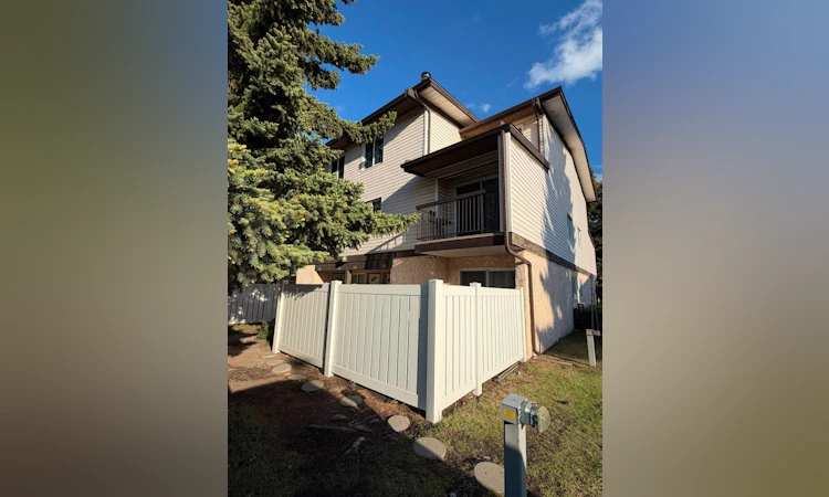 25-3745 Fonda Way SE