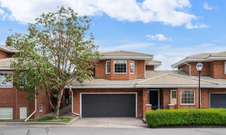 35 Prominence Path SW