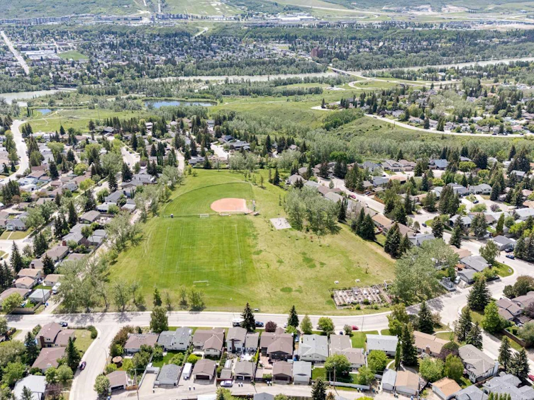 364 Silvergrove Place NW, Calgary, AB, T3B 4T6 - 43