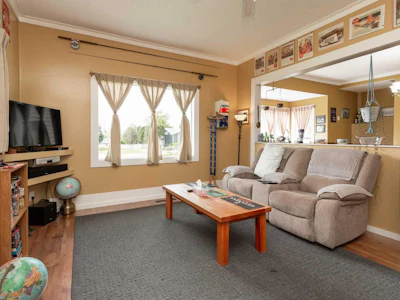 606 5 Street - 5