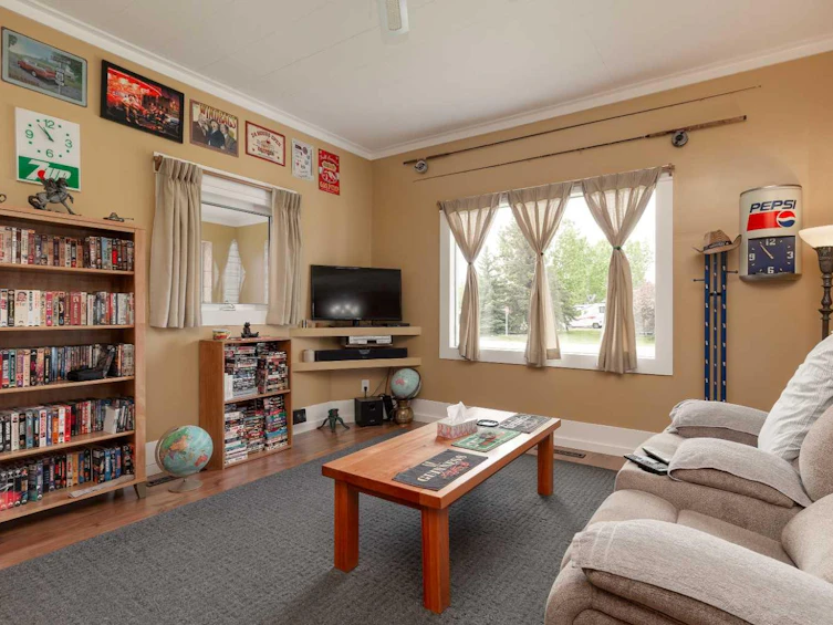 606 5 Street, Warner, AB, T0K 2L0 - 6