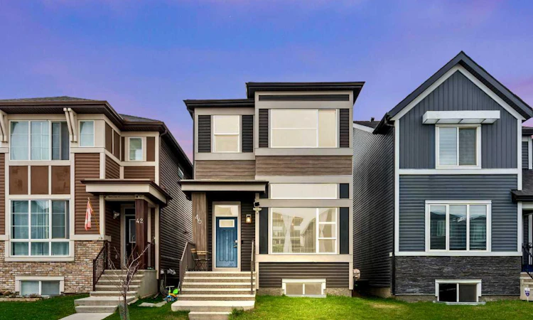 46 Corner Meadows Common NE
