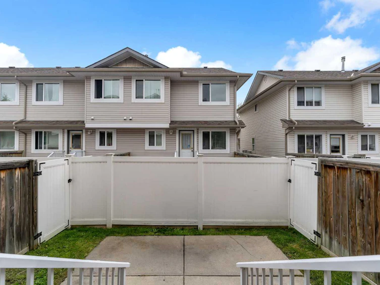 27-4 Stonegate Drive NW, Airdrie, AB, T4B 2T2 - 33