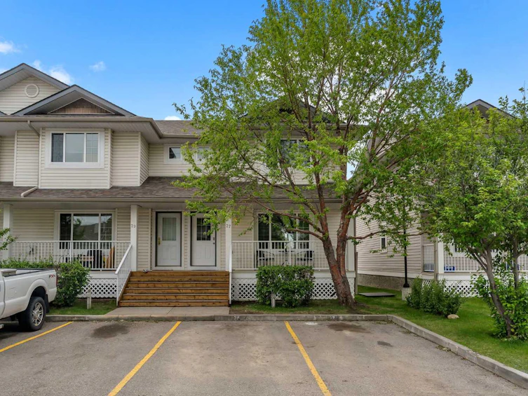 27-4 Stonegate Drive NW, Airdrie, AB, T4B 2T2 - 2