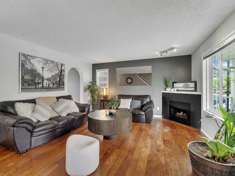 27-4 Stonegate Drive NW, Airdrie, AB, T4B 2T2