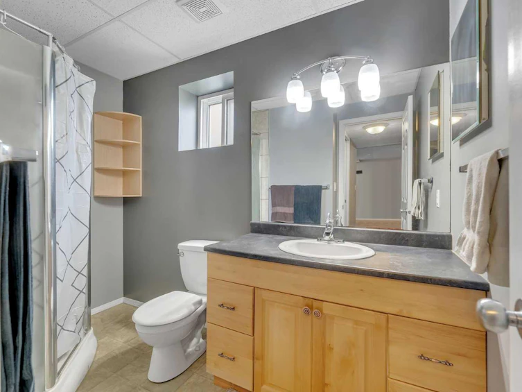 27-4 Stonegate Drive NW, Airdrie, AB, T4B 2T2 - 30