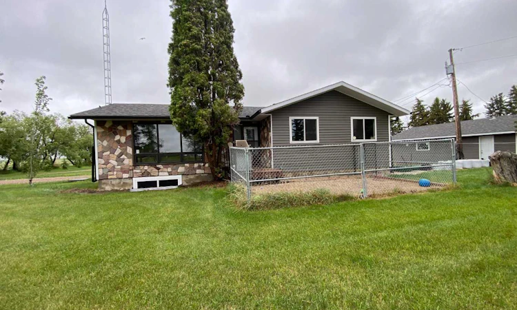 190080 140 Range Road