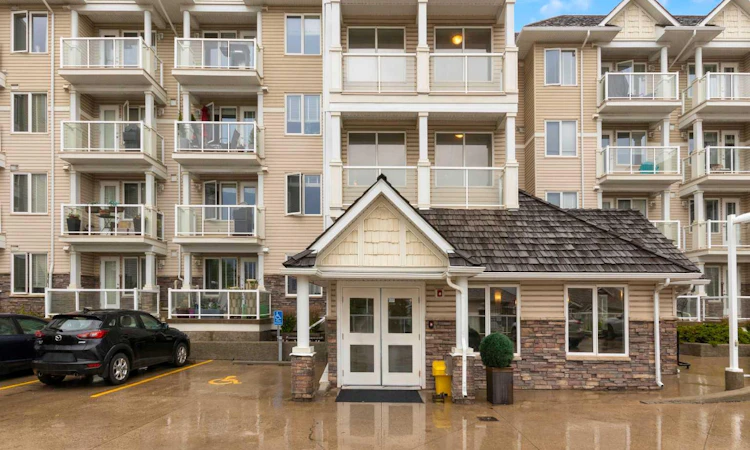 102-500 Rocky Vista Gardens NW
