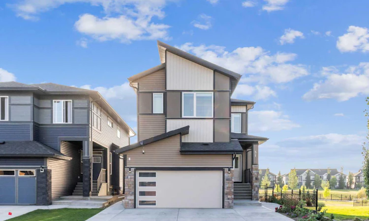 51 Midgrove Drive SW