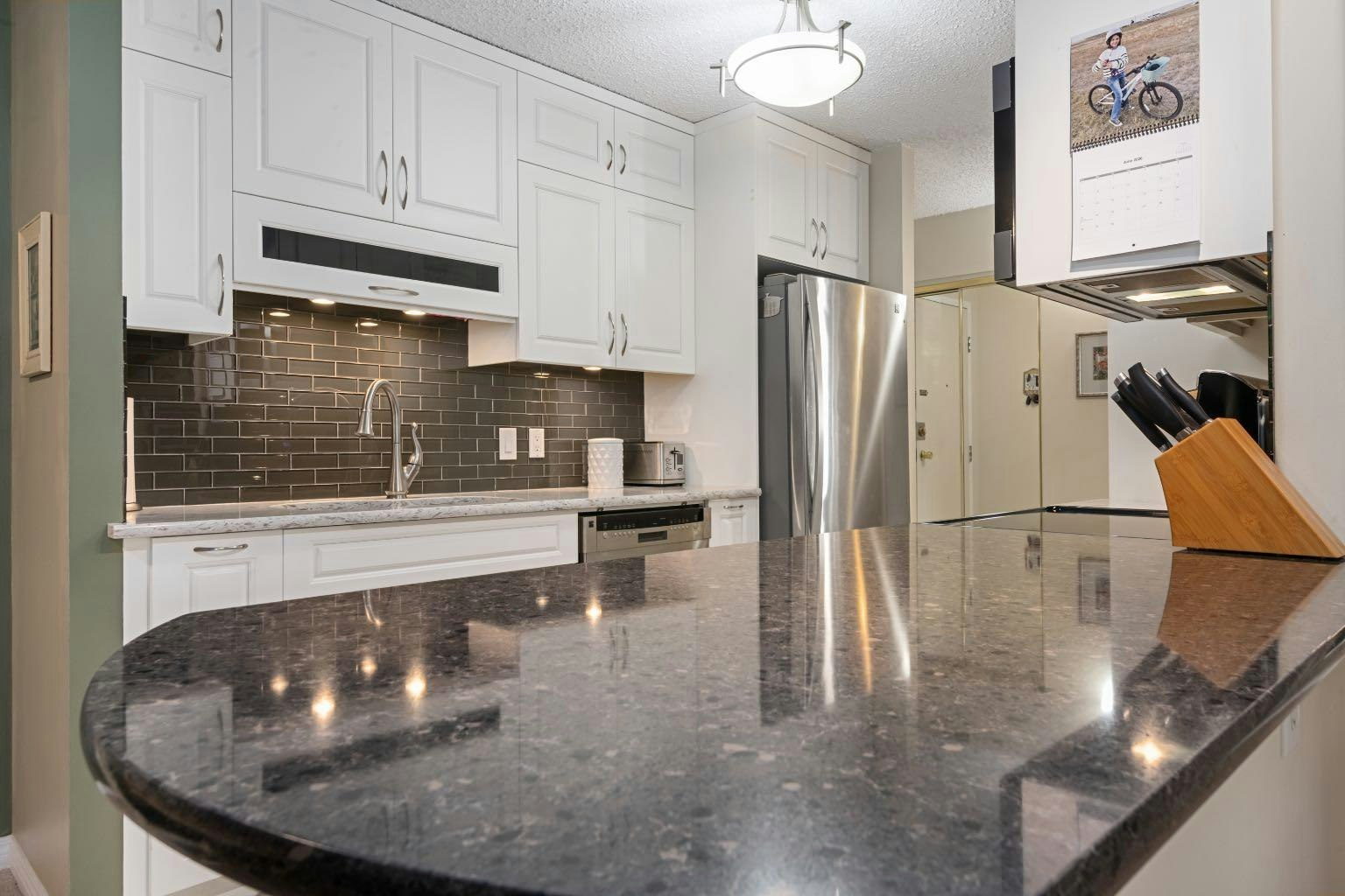 210-111 14 Avenue SE, Calgary, AB, T2G 4Z8