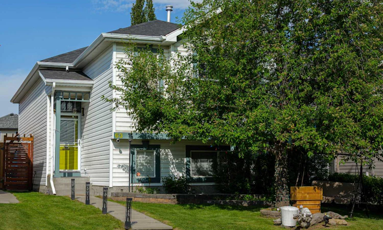 63 Coventry View NE