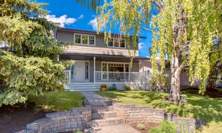 52 Silver Brook Drive NW