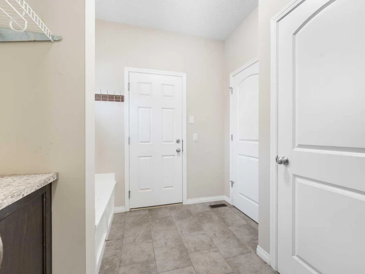 220 Walden Heights SE, Calgary, AB, T2X 0V7 - 9